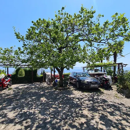 Daire In With Sea View, Terrace, Wi-fi