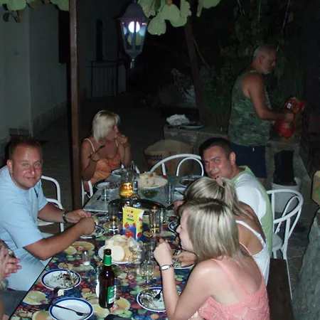 In With Sea View, Terrace, Wi-fi Ičići