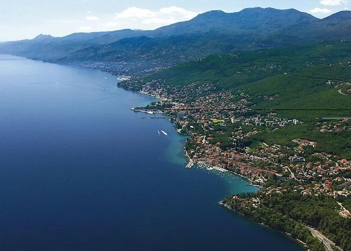 Διαμέρισμα In With Sea View, Terrace, Wi-fi Ičići
