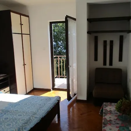 Apartment In With Sea View, Terrace, Wi-fi *