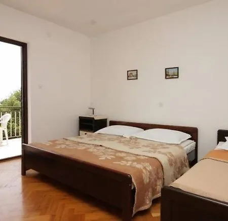 In With Sea View, Terrace, Wi-fi * Ičići