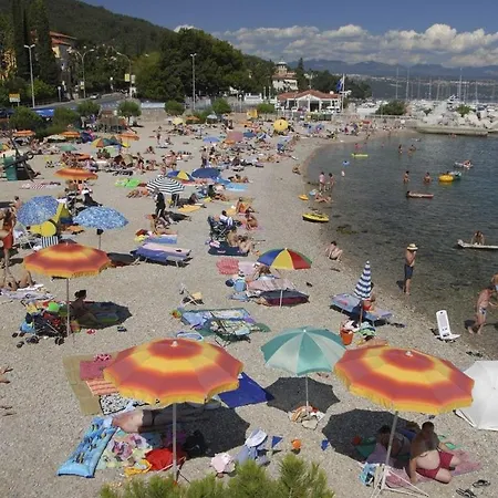 Appartement In With Sea View, Terrace, Wi-fi *